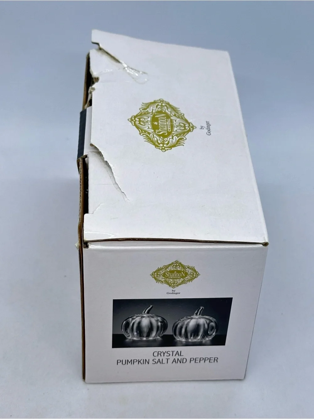Godinger SHANNON CRYSTAL of Ireland Lead Crystal Pumpkin Salt/Pepper Shaker Set